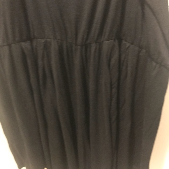 Black cotton criss cross romper - Picture 5 of 5